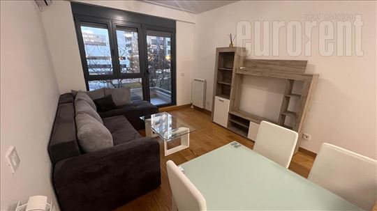 ID#40979, Izdavanje, Stan, Voždove kapije, 50 m2