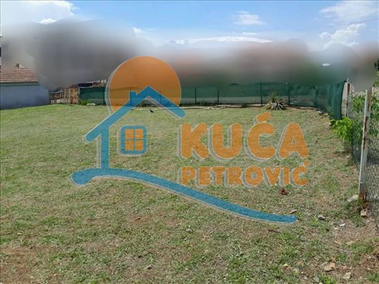 Izdaje se plac na Panteleju, 400m2!