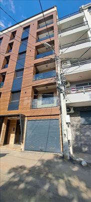 Izdavanje magacinskog prostora 6m2 - Vračar