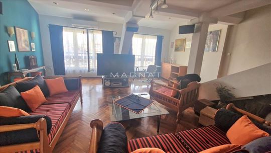 Karađorđev trg-Kej, renoviran duplex ID#5048