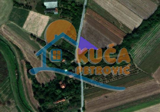 Lep  plac za gradnju, 755m2, na putu Mezgraja-Donj
