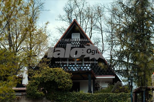 Retro vila iz osamdesetih - reset nadomak Beograda