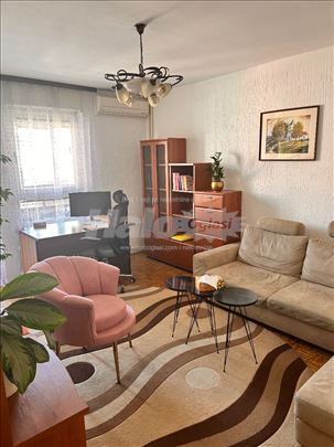 Izdaje se jednosoban stan od 42m² sa terasom