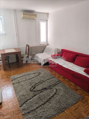 Izdajem garsonjeru na Novim Beogradu - Paviljoni