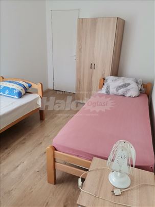 Izdajem sobe građevinskim radnicima na Banjici 