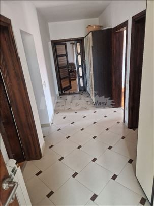 Izdajem trosoban namešten stan, Altina Zemun