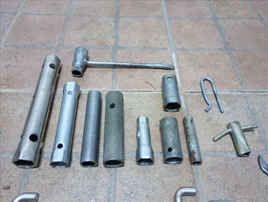 Motokultivator imt 506. alat i navojne šipke.3 kom