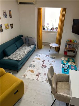 Renoviran i kompletno opremljen  pre 3 godine