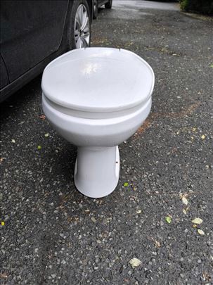 Wc šolja baltik + daska 