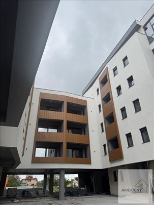 Dvoiposoban stan u prizemlju 53m2 + dvorišna teras