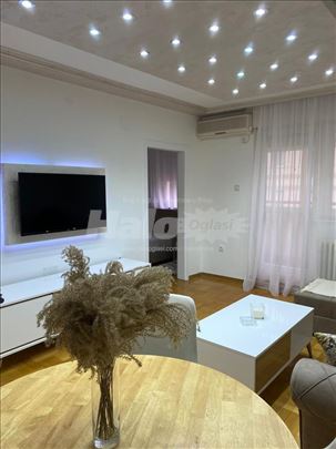 Izdajem stan 44 m2 Zvezdara, Vojislava Ilica