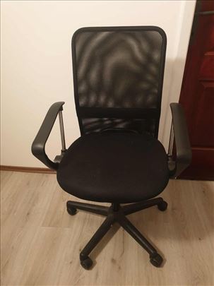 Kancelarijska stolica