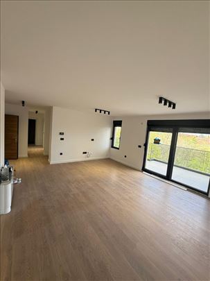 Pančevo, Narodna Bašta Penthouse