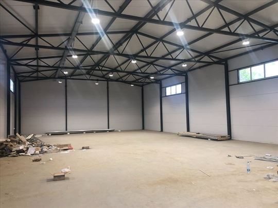 Zrenjaninski put magacin 450m2 