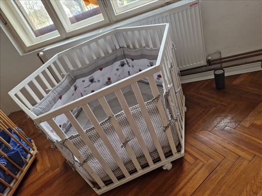 Drvene ogradice za bebe vise komada