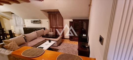 Izdaje se 2.5 stan, Zemun (Donji grad)