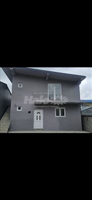 Izdajem 2 stana po 45 kw i kucu od 90 kw