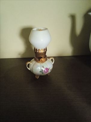 Lampa figurica sa fitiljom