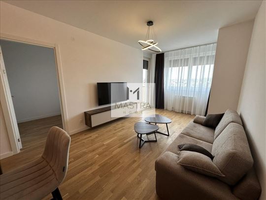 Lux, East Side, 42m2 - nov sa gar. mestom