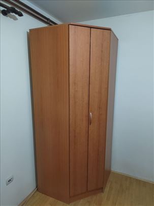 Polovan namestaj za komplet stan od 40m2