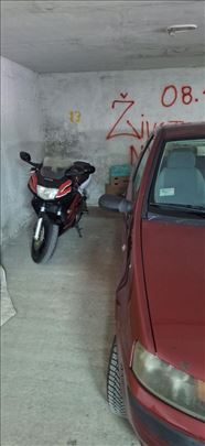 Prodaje se garažno mesto u Starine Novaka
