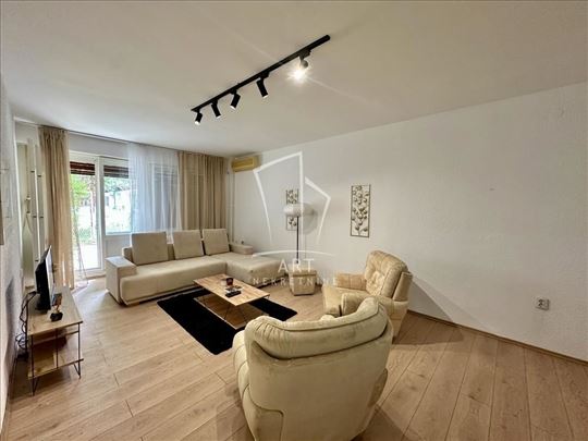 Renoviran 2.0 stan, sa baštom, pet friendly ID#108