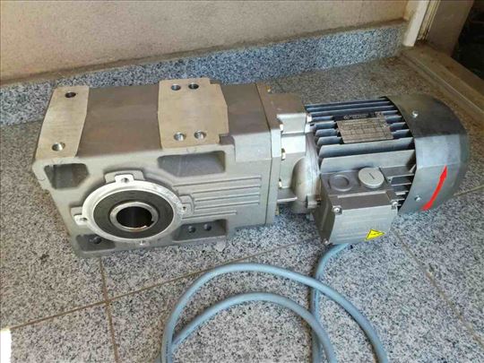 Elektromotor sa velikim reduktorom industrijski