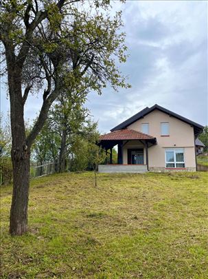 Kremna, vilaza odmor prima 8 osoba