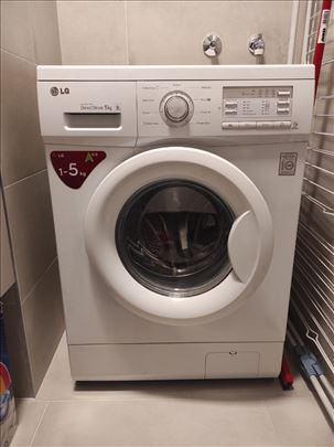 LG Veš mašina