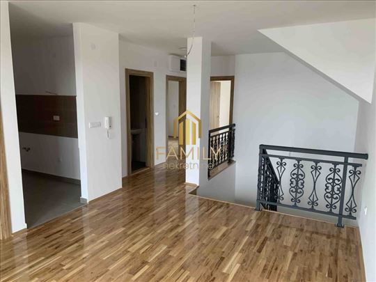Na prodaju nov 3.5 stan na Mišeluku, 80m2