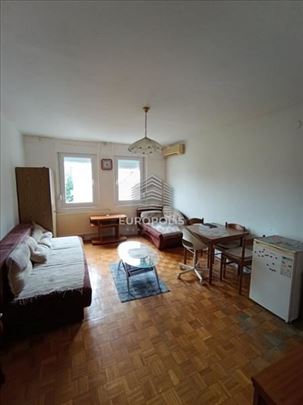 Vidovdanski trg, Novi Banovci, Stara Pazova ID#755