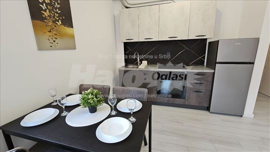 Nov Lux opremljen Stan Ledine 46m2, sa parkingom