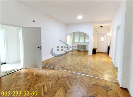 Čukarica, Banovo brdo - Lješka 106m2