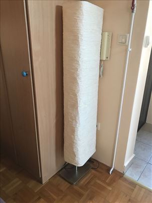Podna lampa