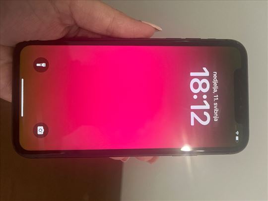 Prodajem Iphone 11, crni, 128gb