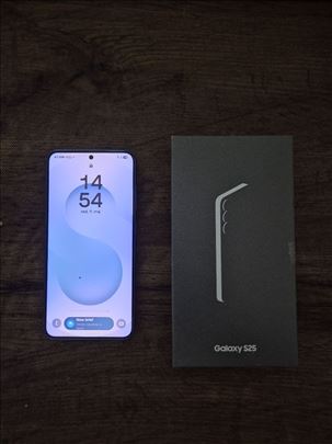 Prodajem Samsung S25 256gb Navy Blue