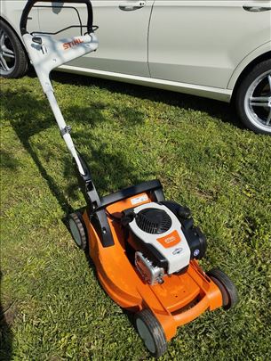 Samohodna kosilica STIHL 