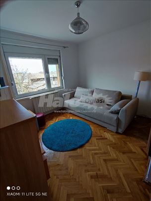 Stan u centru Alibunara 57m2+6m2