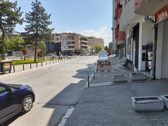  Garsonjera - Veliki park / Glavna - nenameštena
