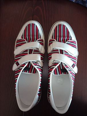 Gucci original, 43/44