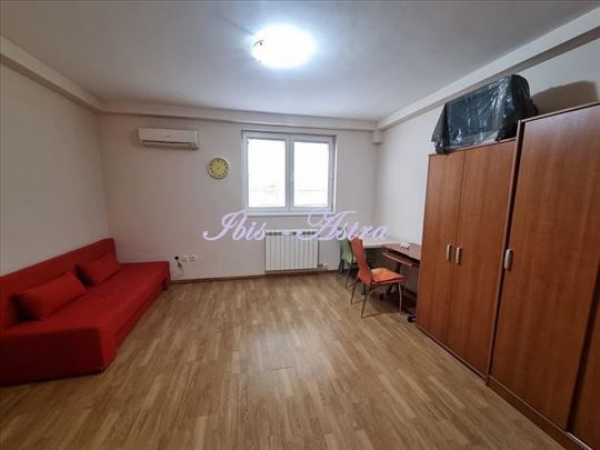 Izdavanje stan Voždovac ID#515429