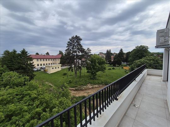Loznica, Loznica, Stan, 4.0, 160m2