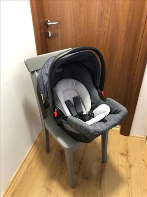 Nekorišćeno autosedište/nosiljka 0-13 kg Graco