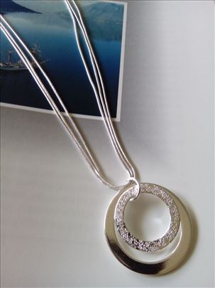 Ogrlica sa priveskom zig 925