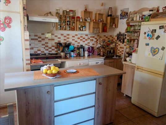 Palilula, Karaburma,Salvadora Aljendea 3.0; 70m2,T