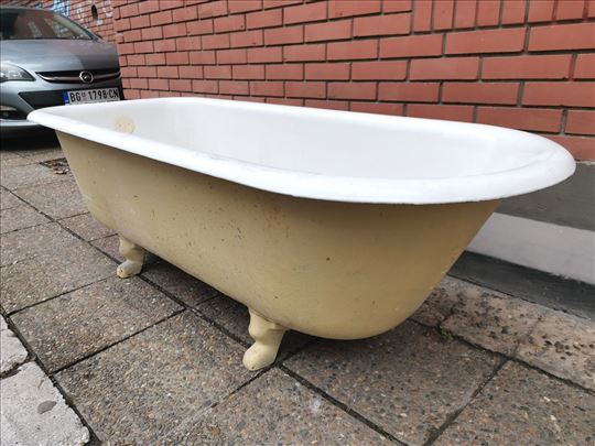 Samostojeća kada tučana retro