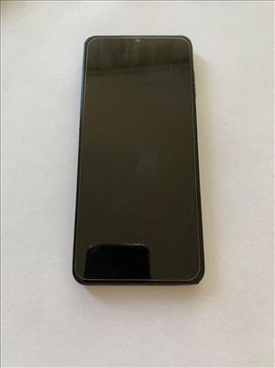 Samsung A12 crni