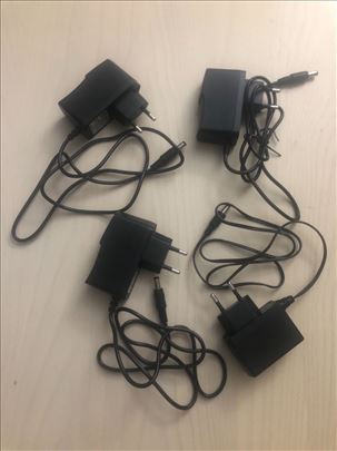 AC/DC adapteri 5V DC 2A