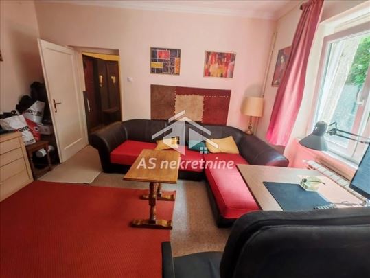 Beograd, Slavija, Stan, 1.0, 44m2