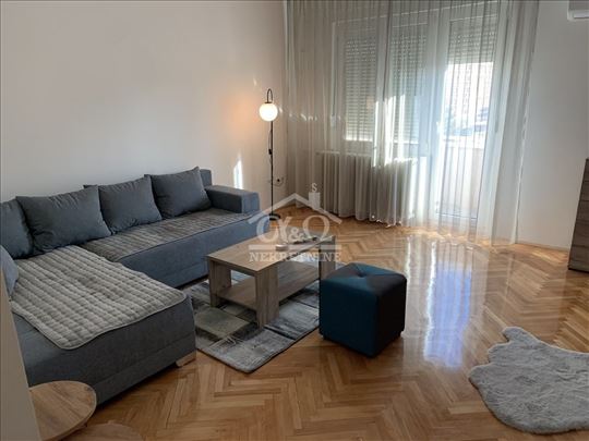 Dvosoban kompletno renoviran i opremljen stan u Ce